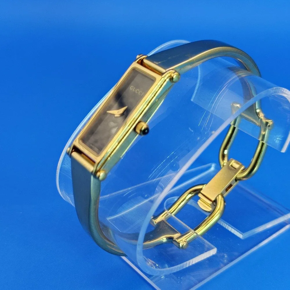 Authentic Gucci 1500L Vintage 1992 Swiss Made Tank Women's‎ Quartz Bangle Watch - Picture 4 of 9